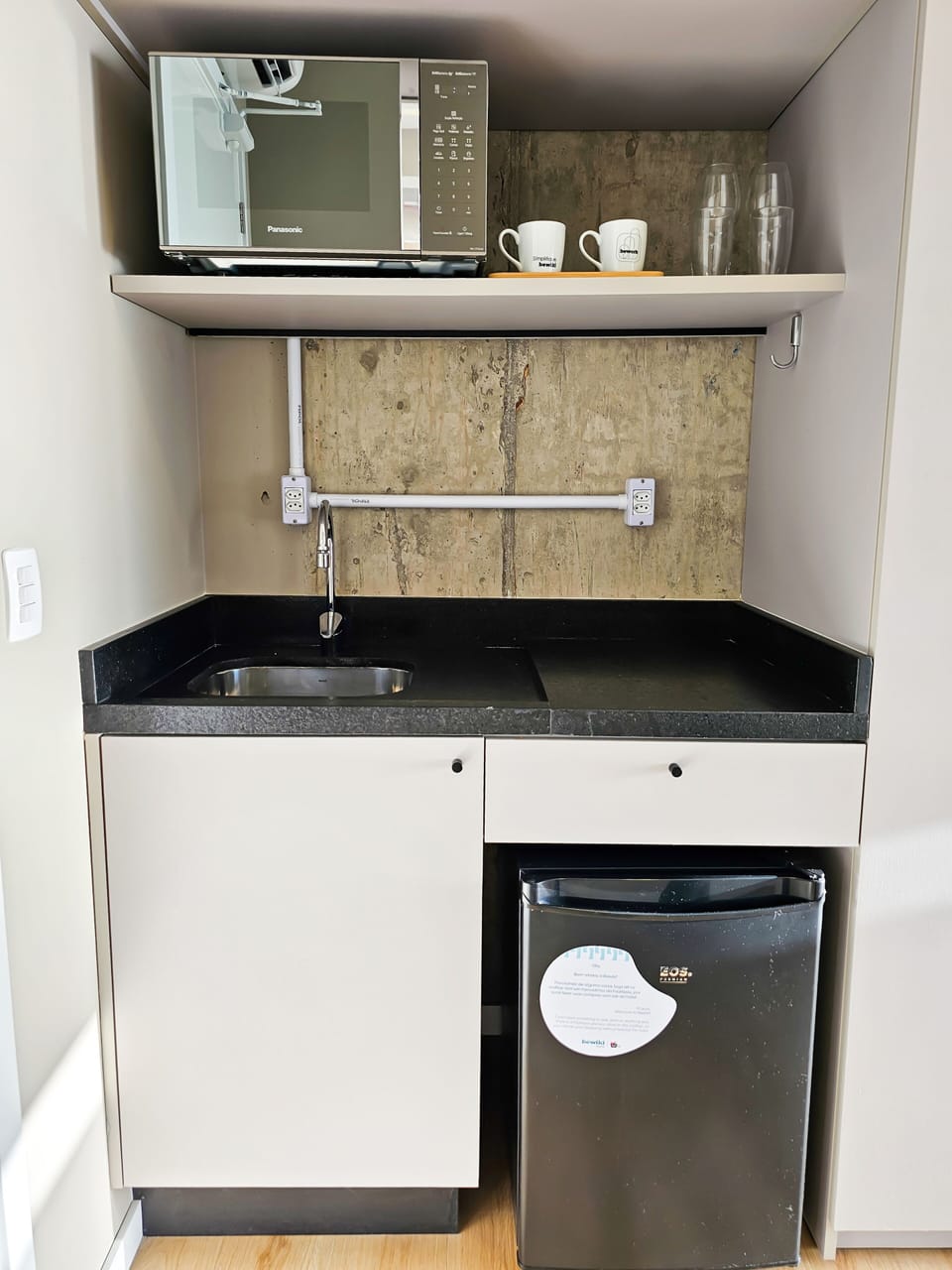 Comfort Studio | Desk, soundproofing, free WiFi, bed sheets