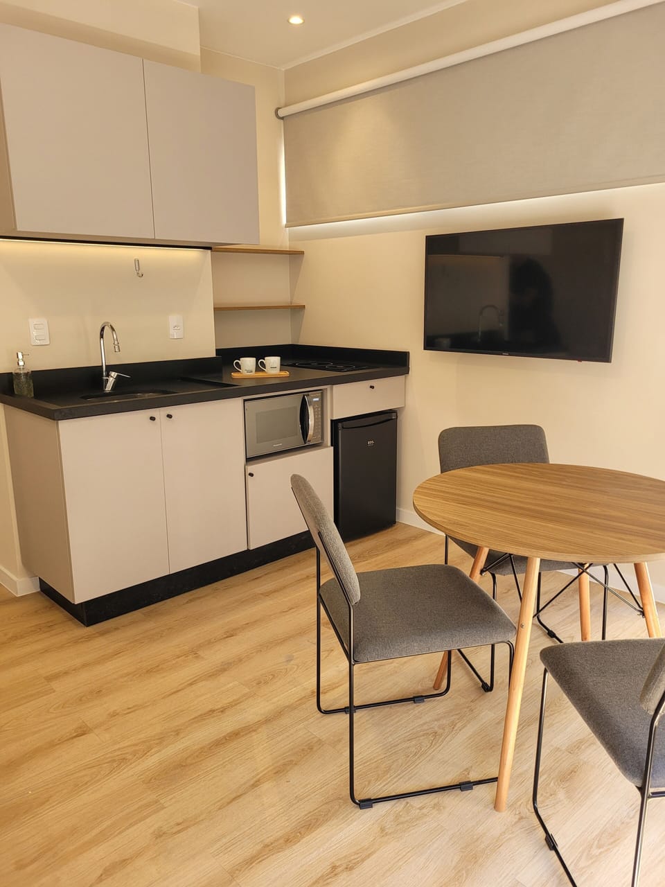 Exclusive Studio | Private kitchenette | Microwave