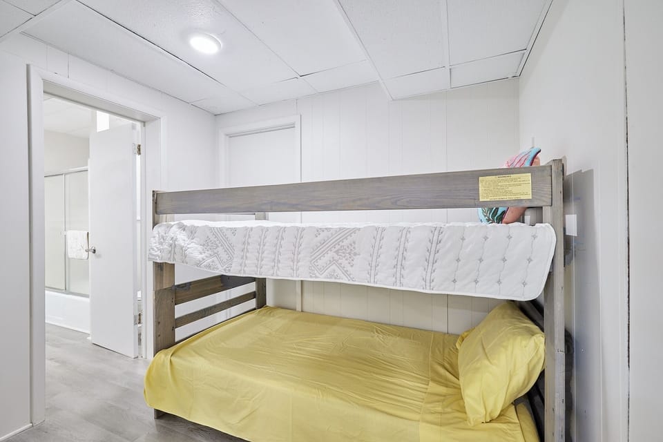 Bunk room