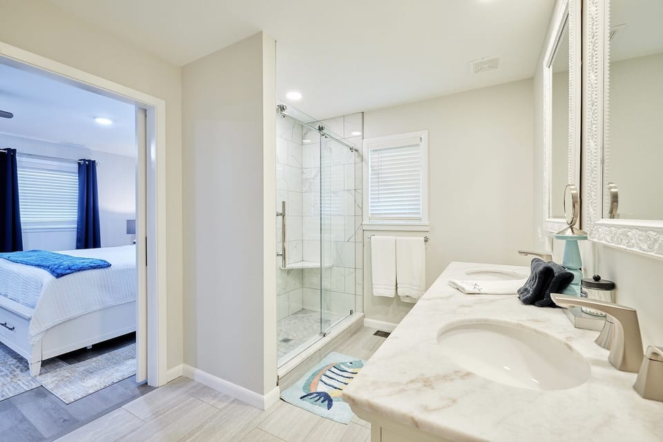 Luxury bath on the top floor off of primary bedroom