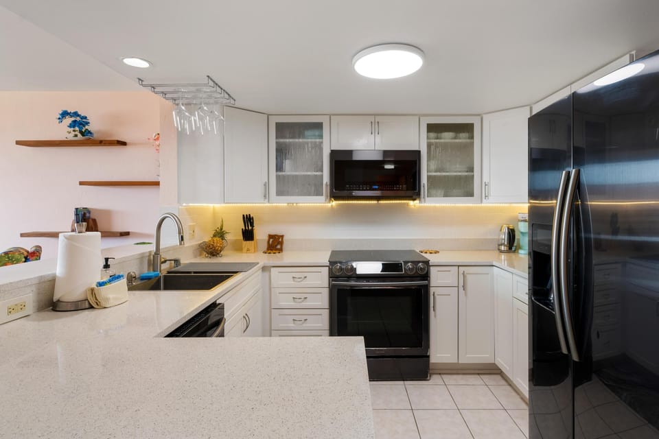 Condo, 2 Bedrooms | Private kitchen | Coffee/tea maker, fridge, oven, toaster