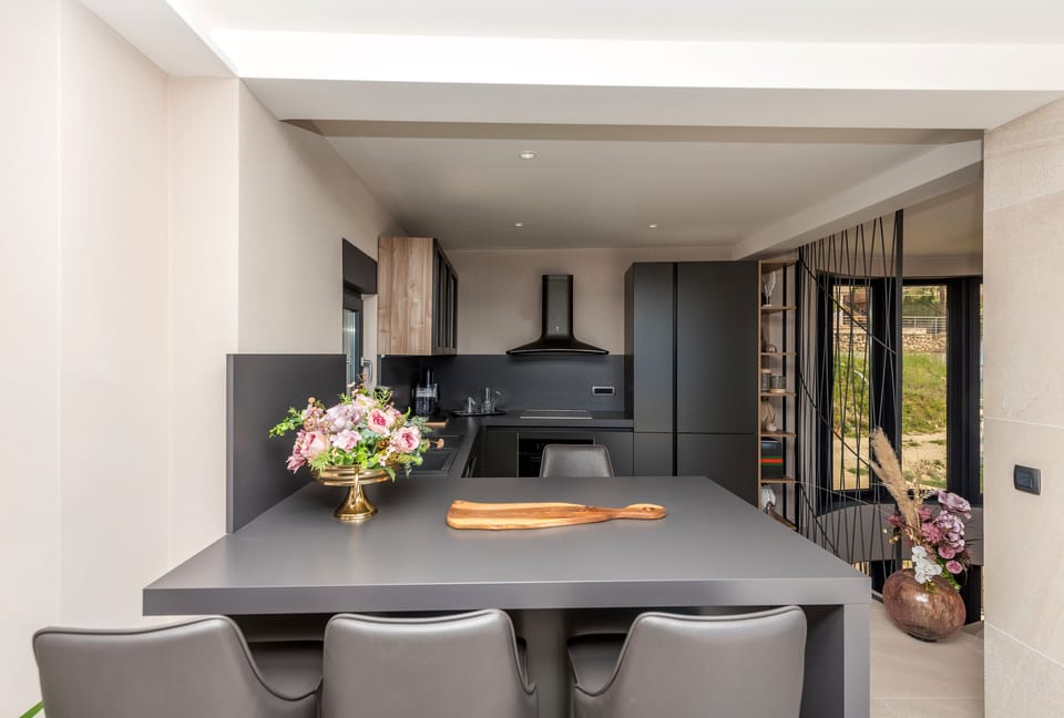 Exclusive Villa | Private kitchen | Full-size fridge, oven, stovetop, dishwasher