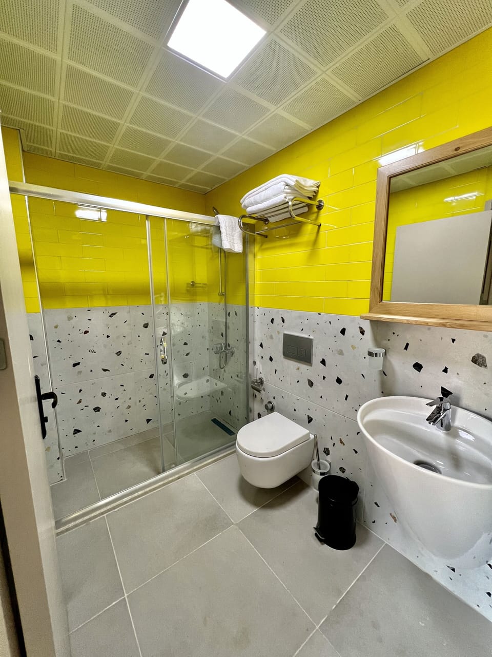 Shower, rainfall showerhead, hair dryer, slippers