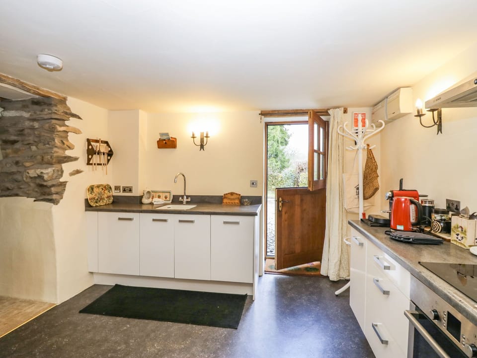 Fridge, dishwasher, electric kettle, toaster