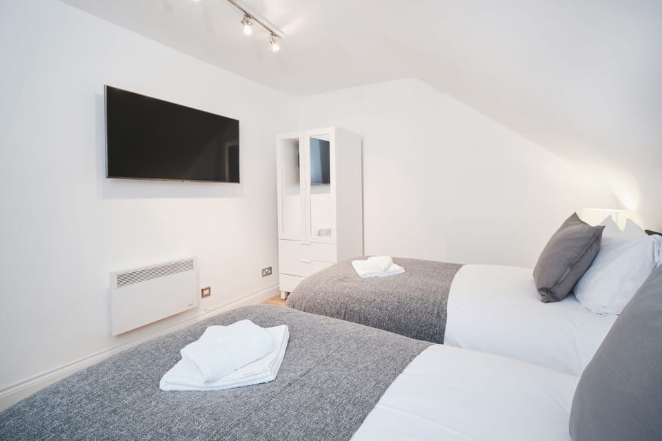 Flat 5 - 61 Old Dover Road Apartment in Canterbury