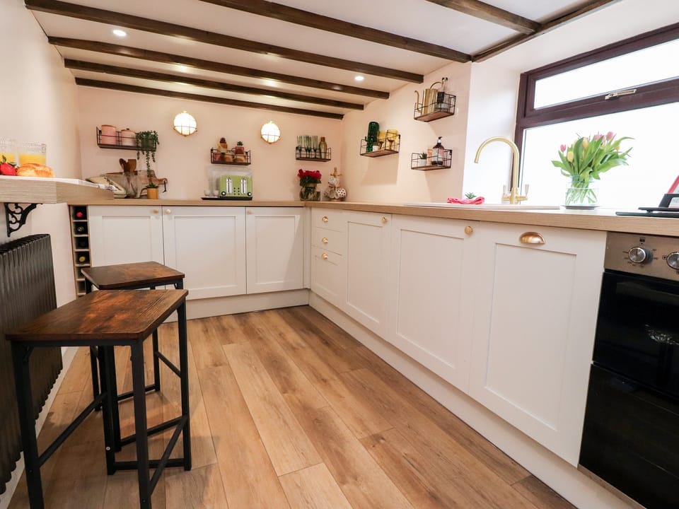 Cottage | Interior
