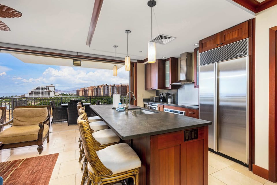 Condo, Multiple Beds, Balcony, Ocean View (Hale Kai) | Private kitchen | Coffee/tea maker, fridge, microwave, oven