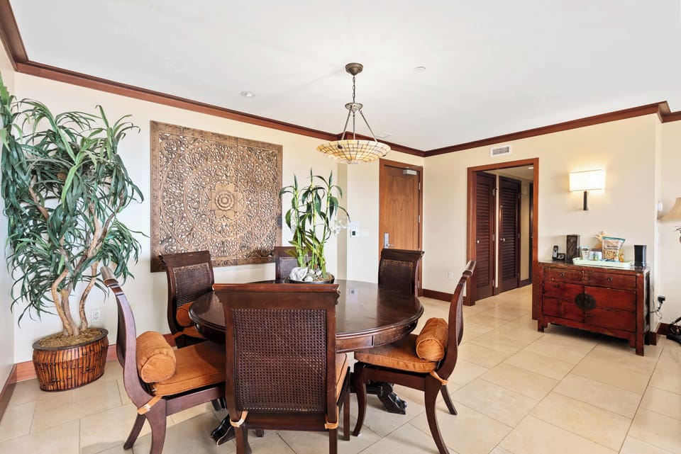 Condo, Multiple Beds, Balcony, Ocean View (Hale Kai) | Dining