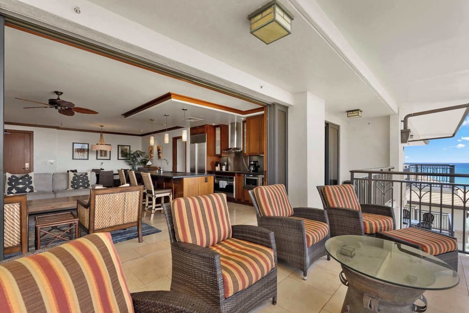 Condo, Multiple Beds, Balcony, Ocean View (Hale Kai 2) | Interior