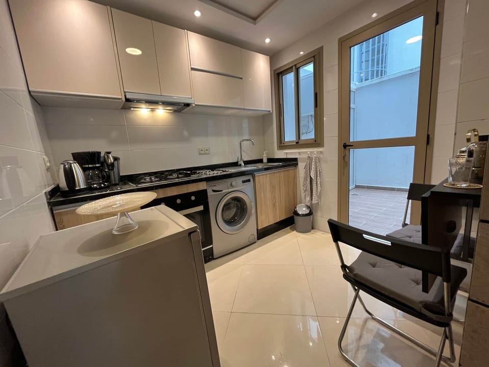 There is a fully equipped kitchen.
