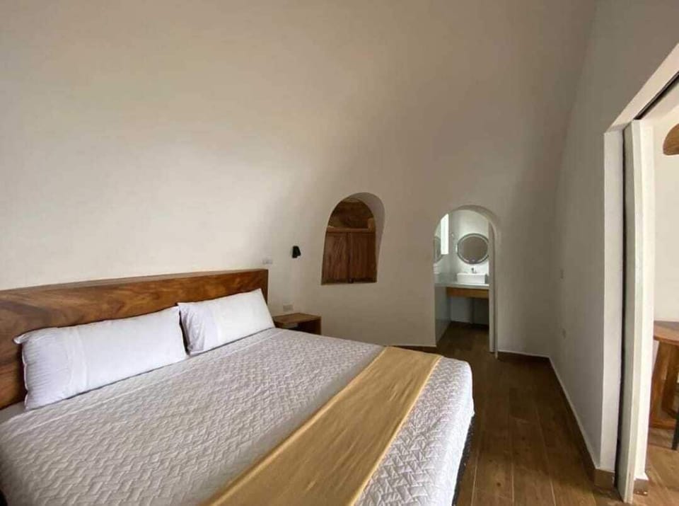 Comfort Studio Suite, Multiple Beds, Garden View (Igloo Suite 9) | Hypo-allergenic bedding available, down comforters, bed sheets