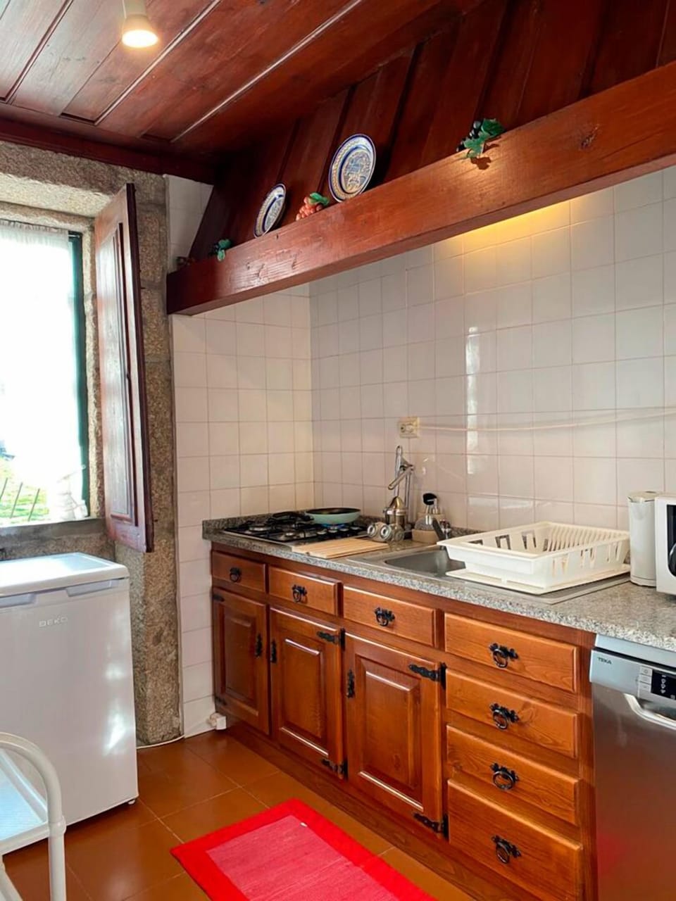 Family House, Patio, Garden View | Private kitchen | Fridge, microwave, dishwasher, espresso maker