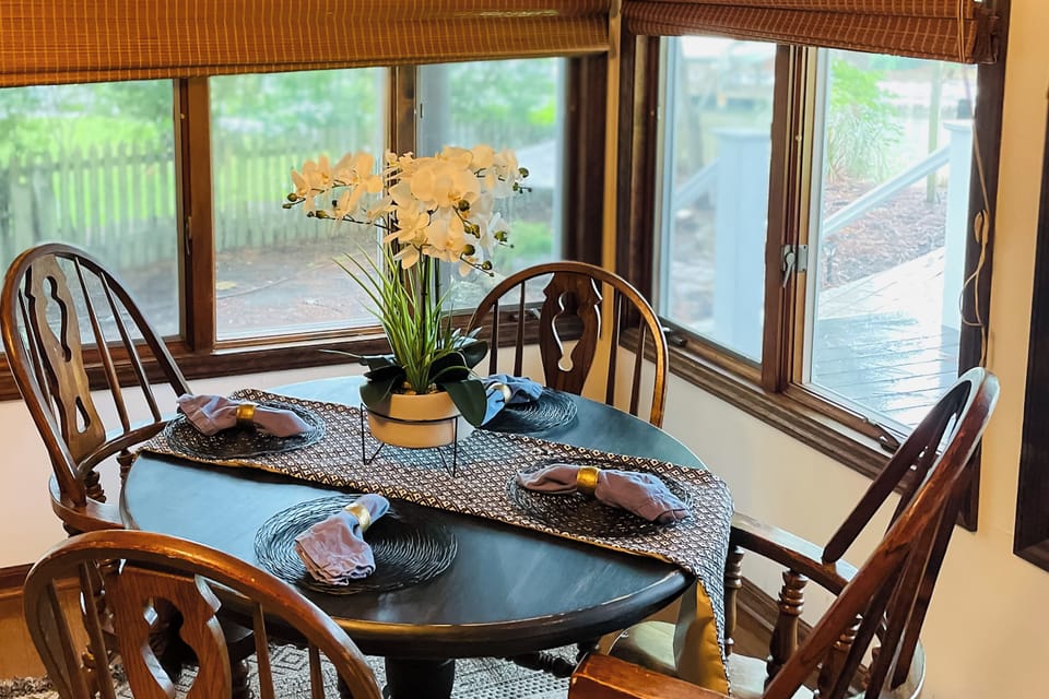 Sunroom | 1st Floor | Dining Room Seating | Breakfast Nook