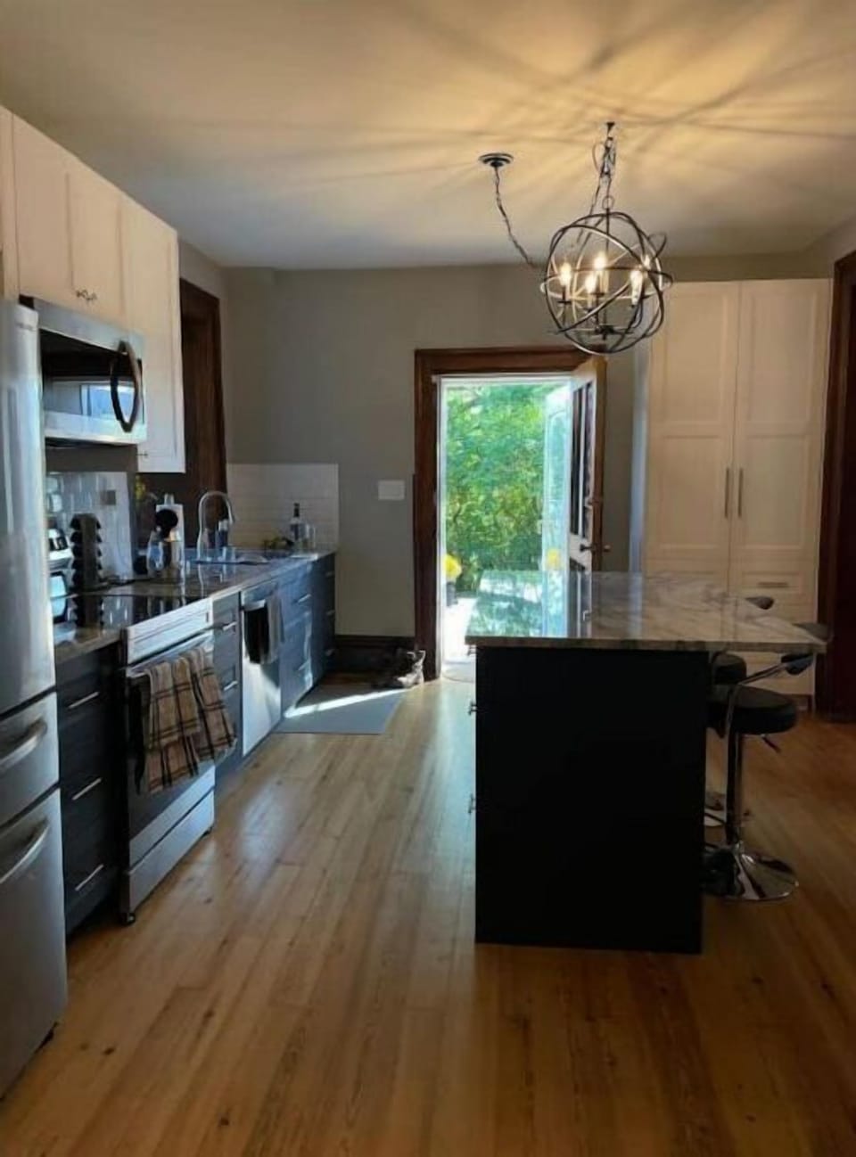Main floor kitchen