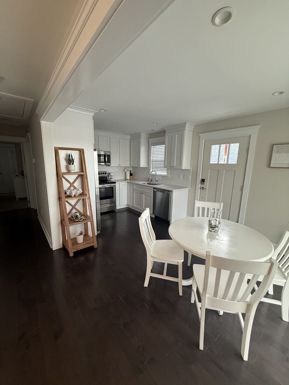 Kitchen/ Dining