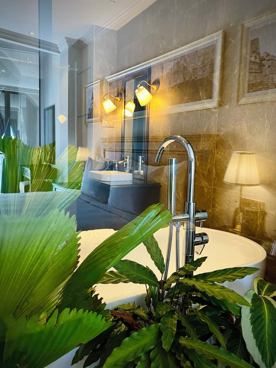 Senior Double Room, City View | Bathroom | Shower, hair dryer, towels, soap
