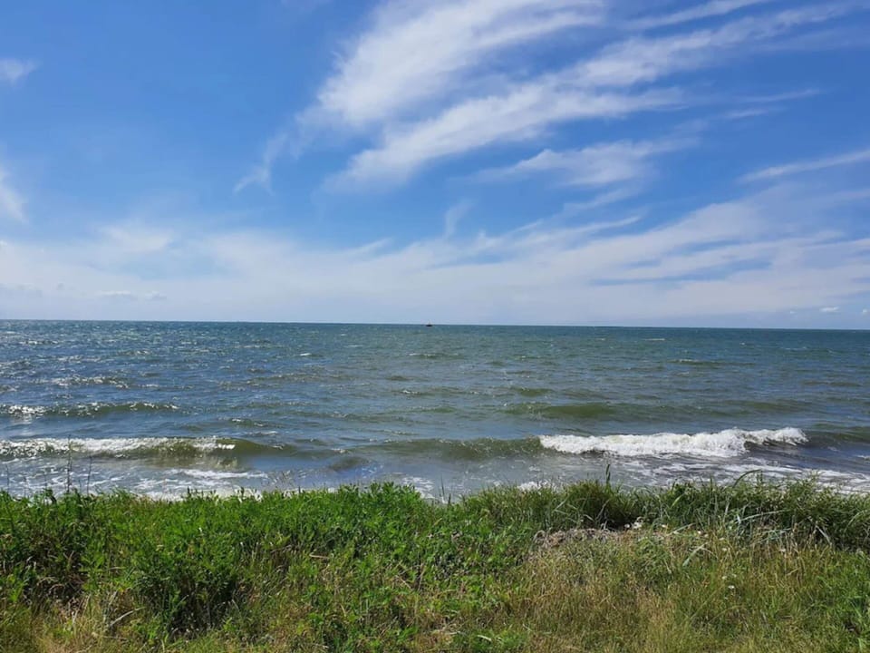 House | Water view