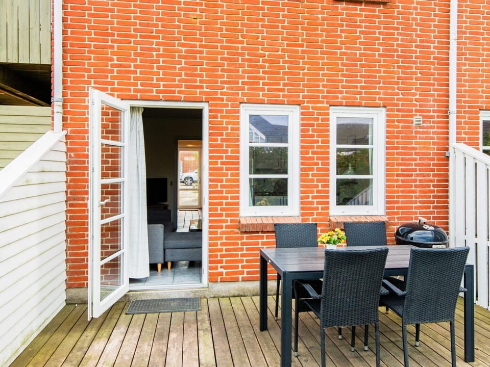 Apartment | Dining