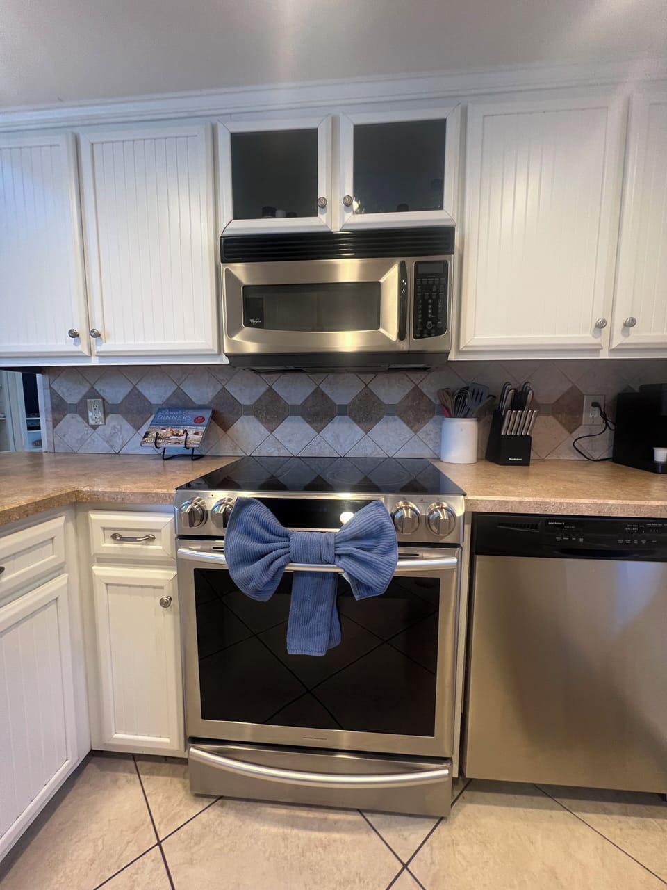 Spotless kitchen with all major appliances