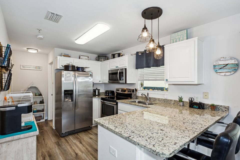 Fully updated kitchen