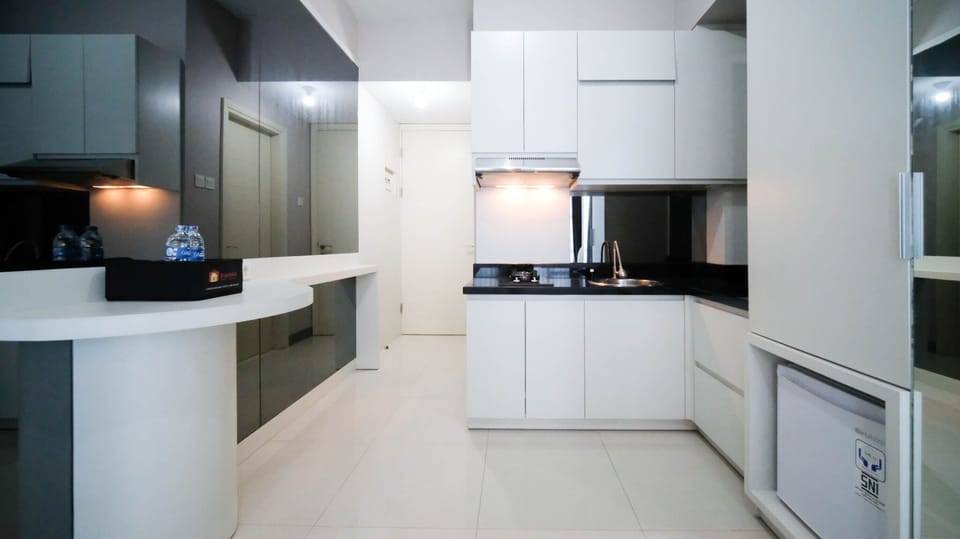 Studio | Private kitchen | Full-size fridge, stovetop