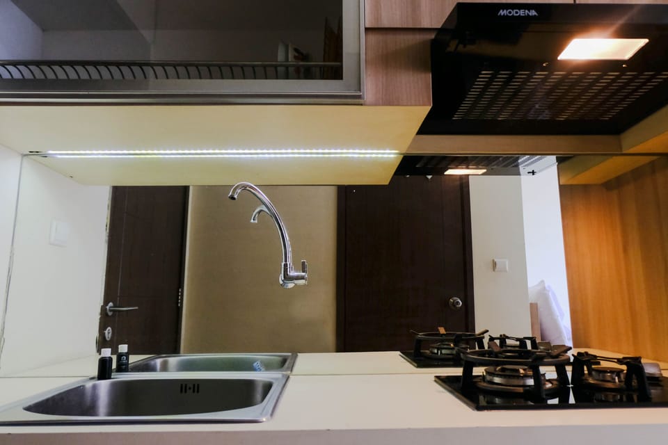 Studio | Private kitchen | Full-size fridge, stovetop