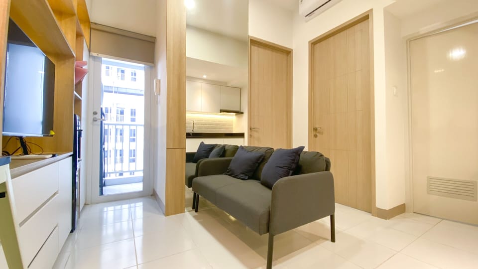 Apartment | Living area | TV
