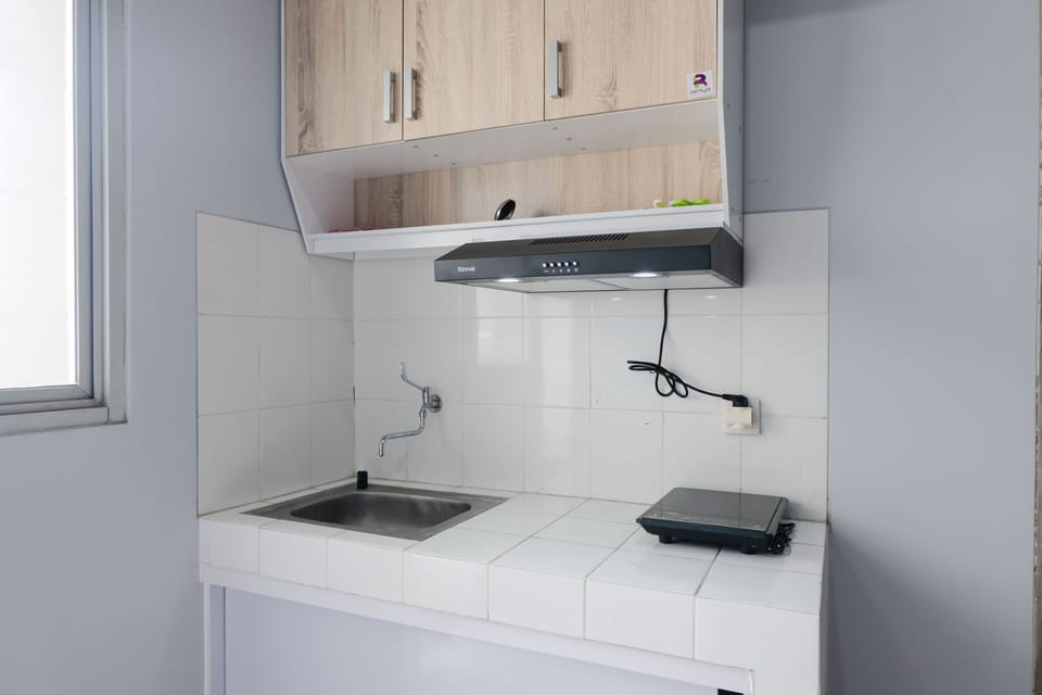 Apartment | Private kitchen | Full-size fridge, stovetop