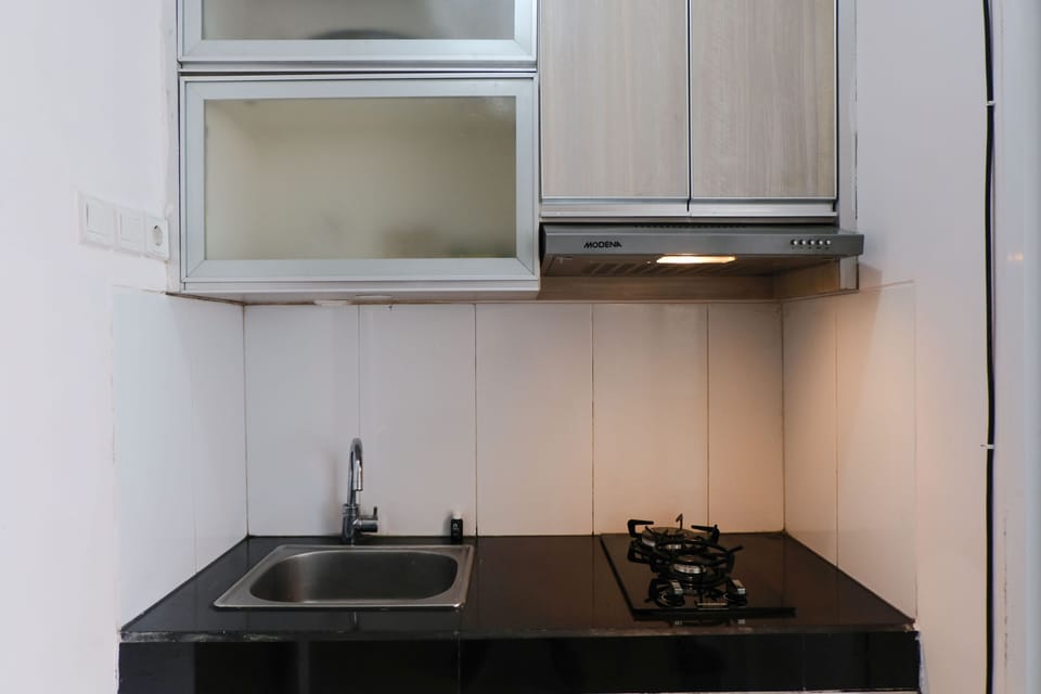 Apartment | Private kitchen | Full-size fridge, stovetop
