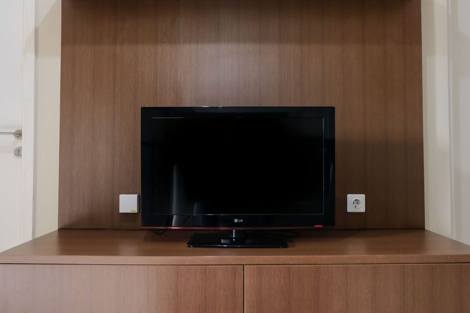 Apartment | Living area | TV