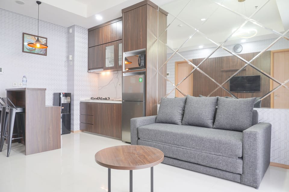 Apartment | Living area | TV