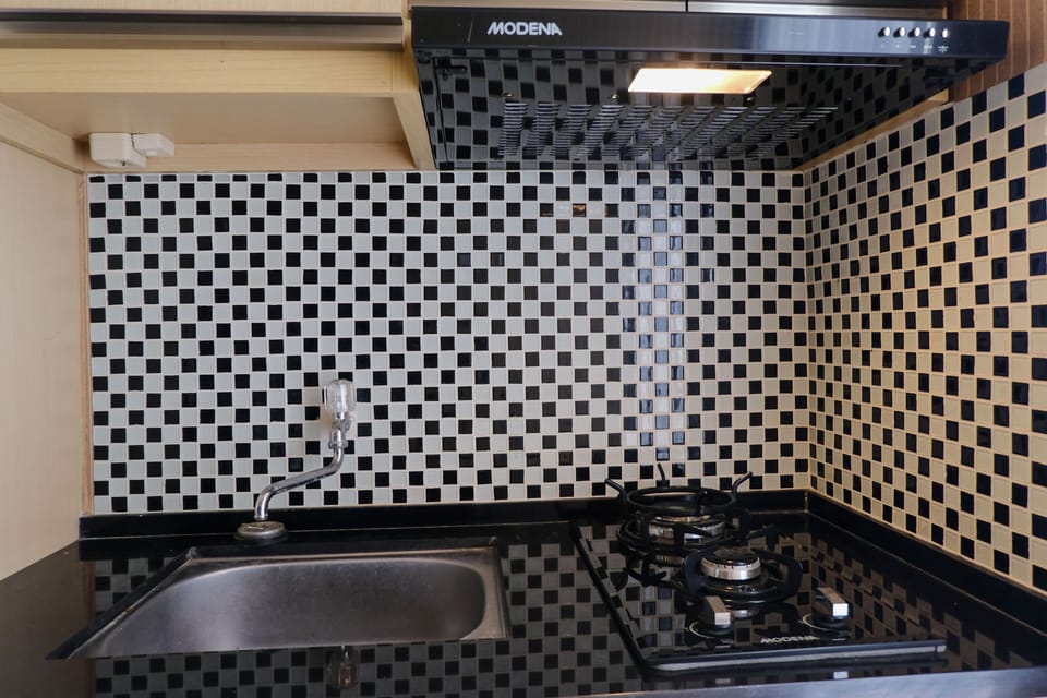 Apartment | Private kitchen | Full-size fridge, stovetop