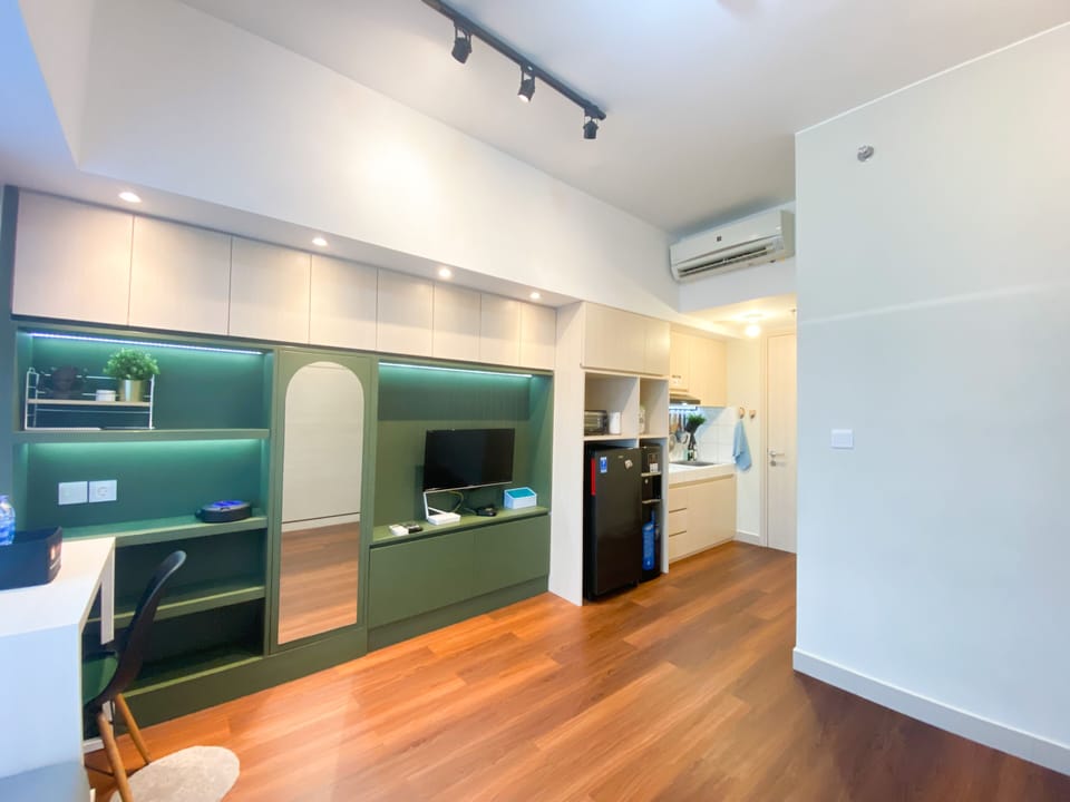 Studio | Individually decorated, individually furnished, free WiFi