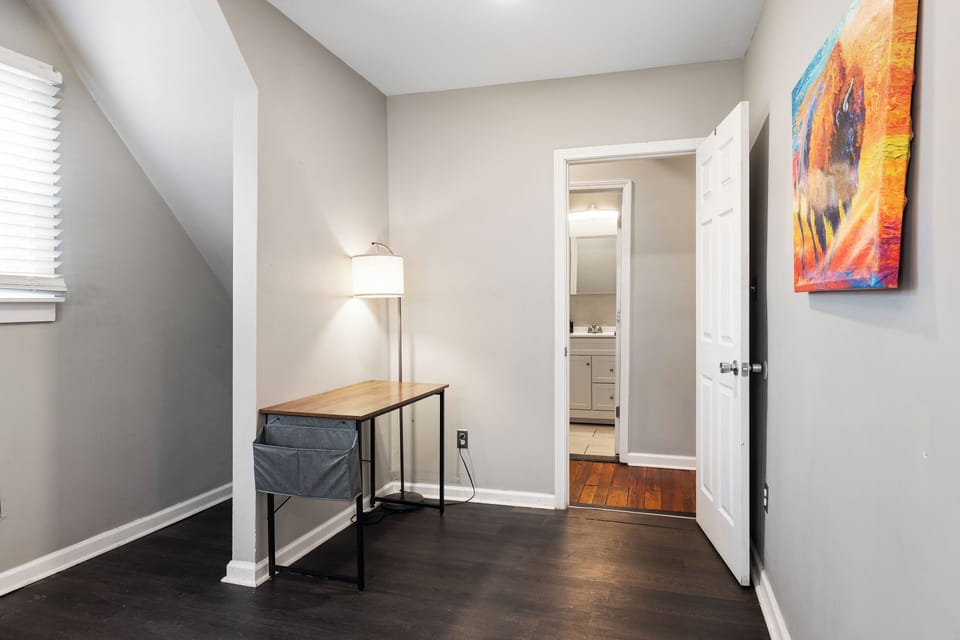 Apartment | 4 bedrooms, laptop workspace, iron/ironing board, free WiFi