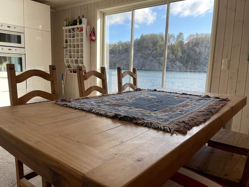 House | Dining