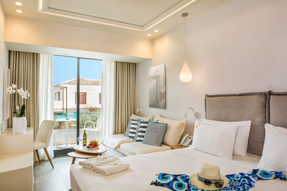 Comfort Double or Twin Room, 1 Bedroom | Premium bedding, memory foam beds, in-room safe, desk