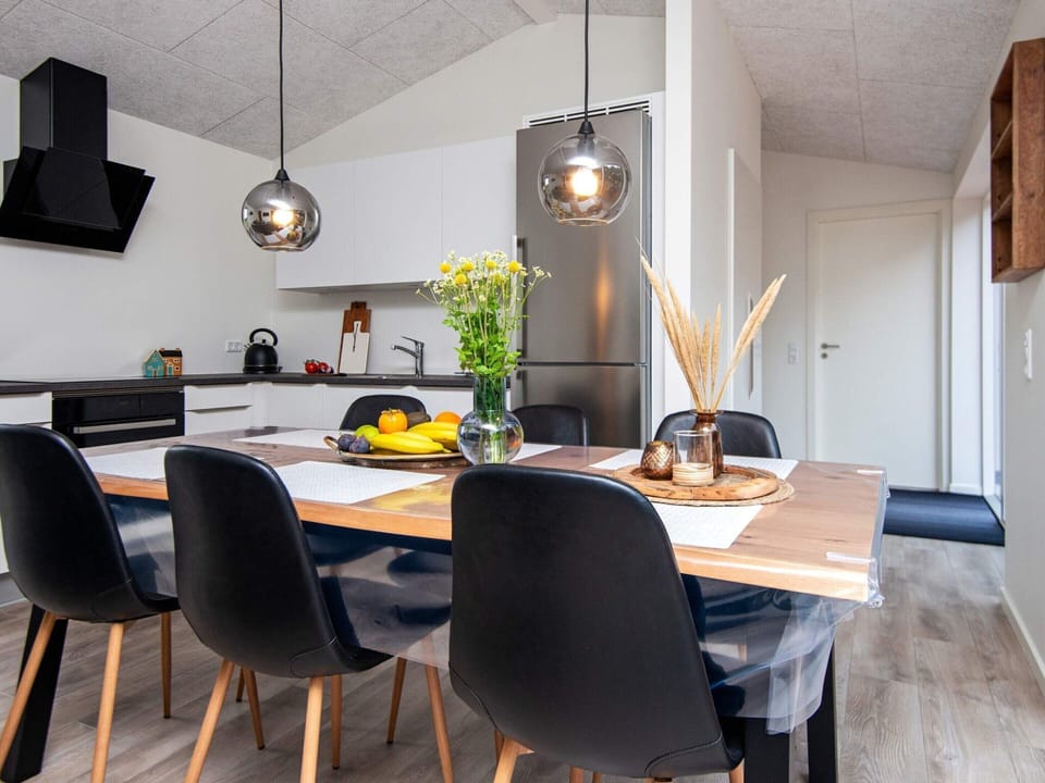 House | Dining