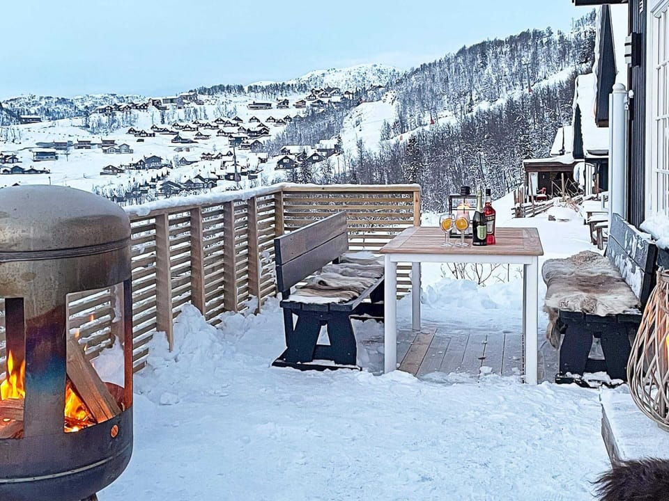 House | Outdoor dining