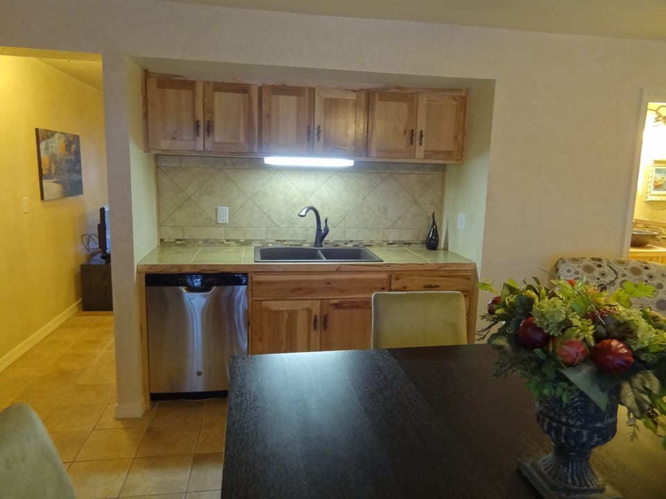 Room, 1 Bedroom | Private kitchen | Coffee/tea maker, fridge, toaster
