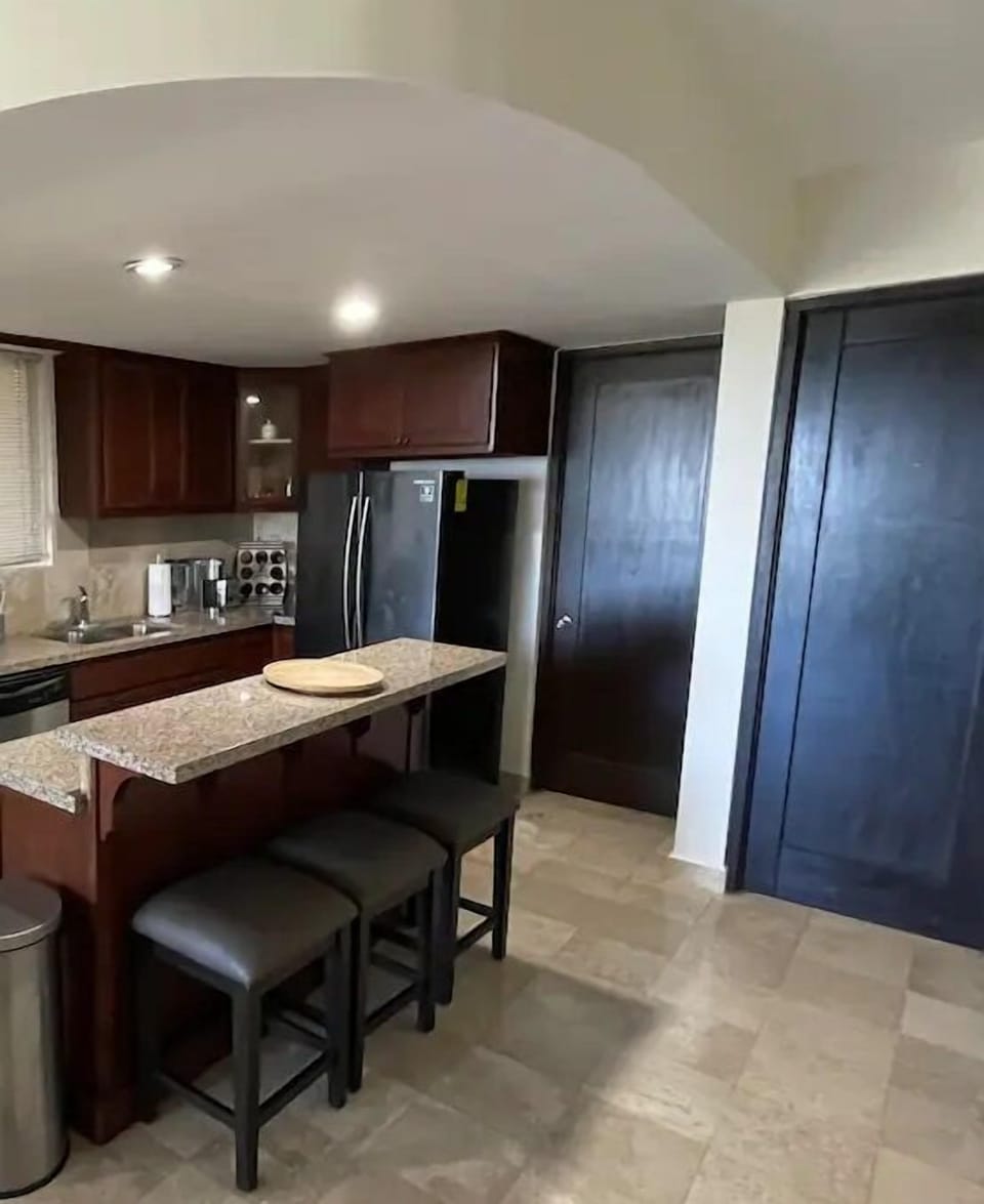 Family House | Private kitchen | Cookware/dishes/utensils