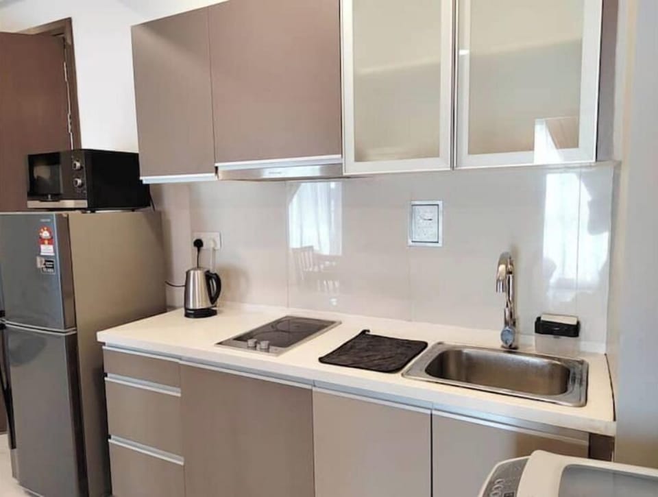 Kitchen - Electrical Stove & Refrigerator & Kettle