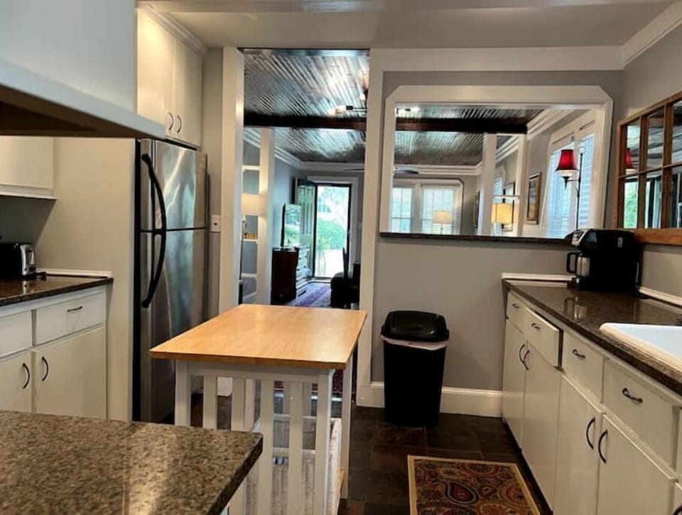 Fully functional kitchen- something missing? Just holler!