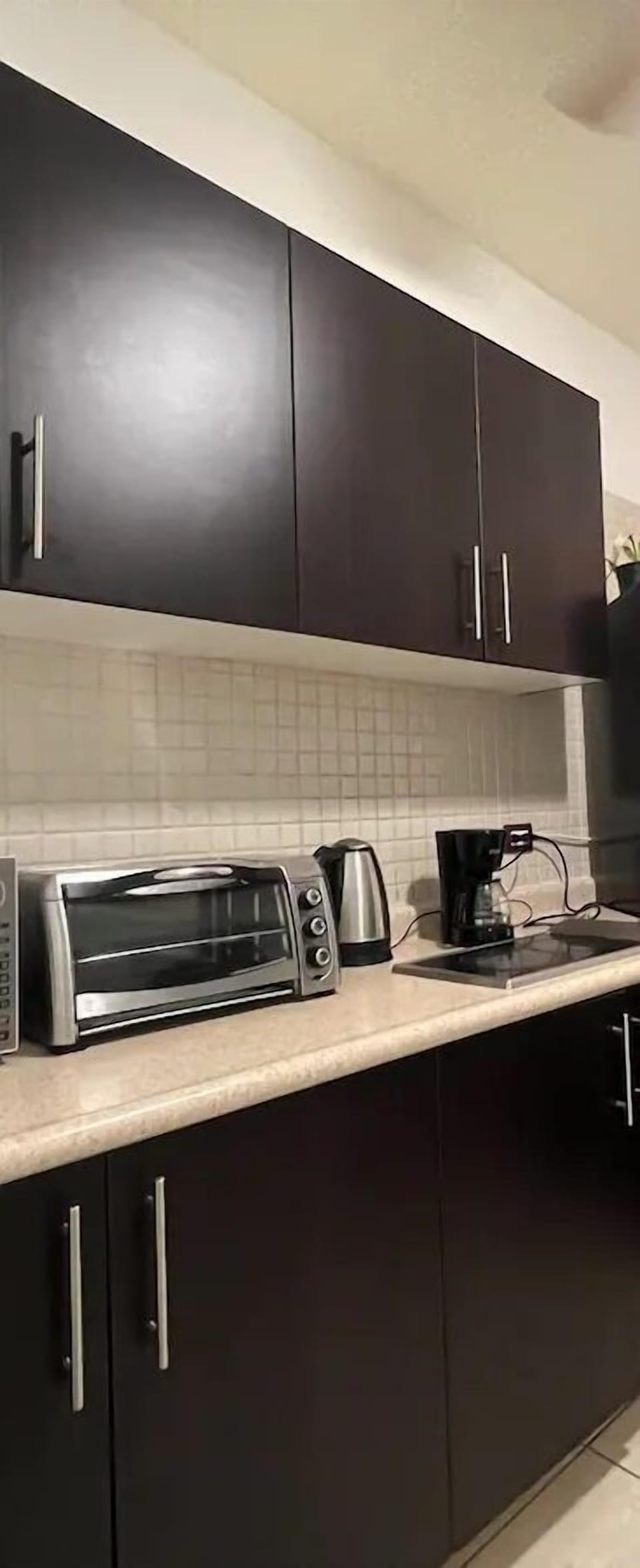 Classic Condo | Private kitchen | Cookware/dishes/utensils