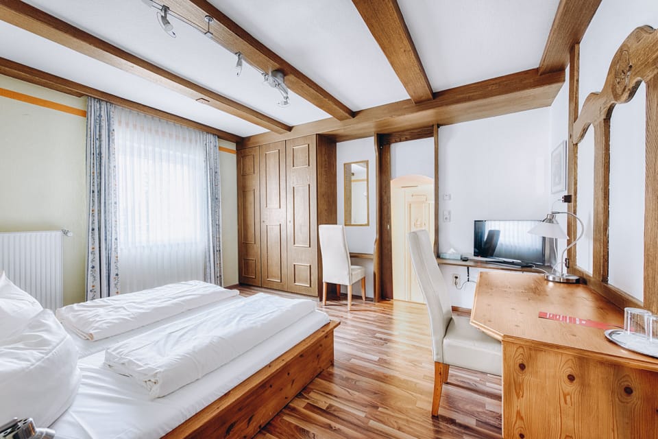 Economy Double or Twin Room | Desk, free WiFi, bed sheets