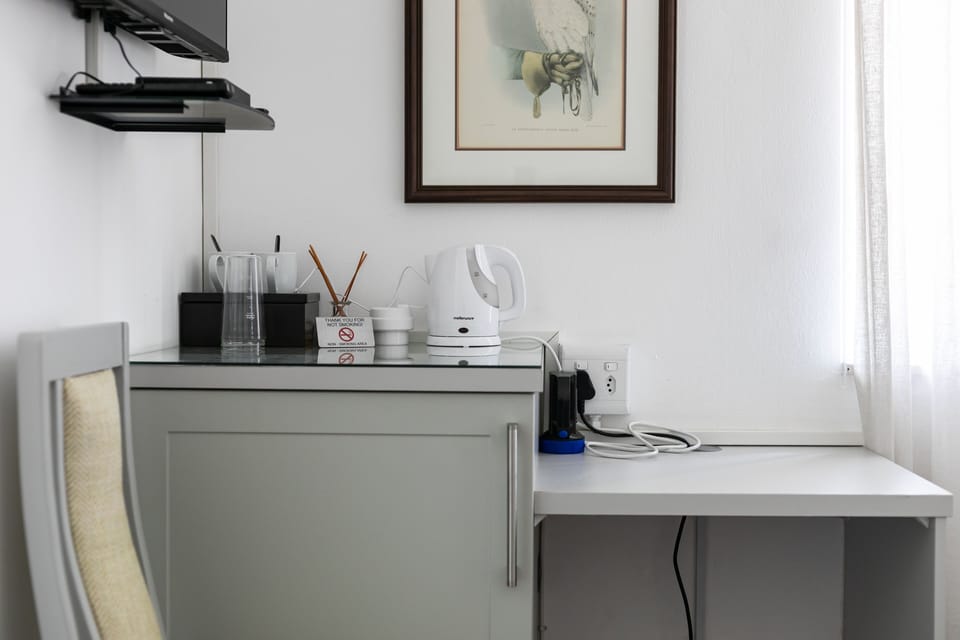 Standard Double Room | Coffee and/or coffee maker
