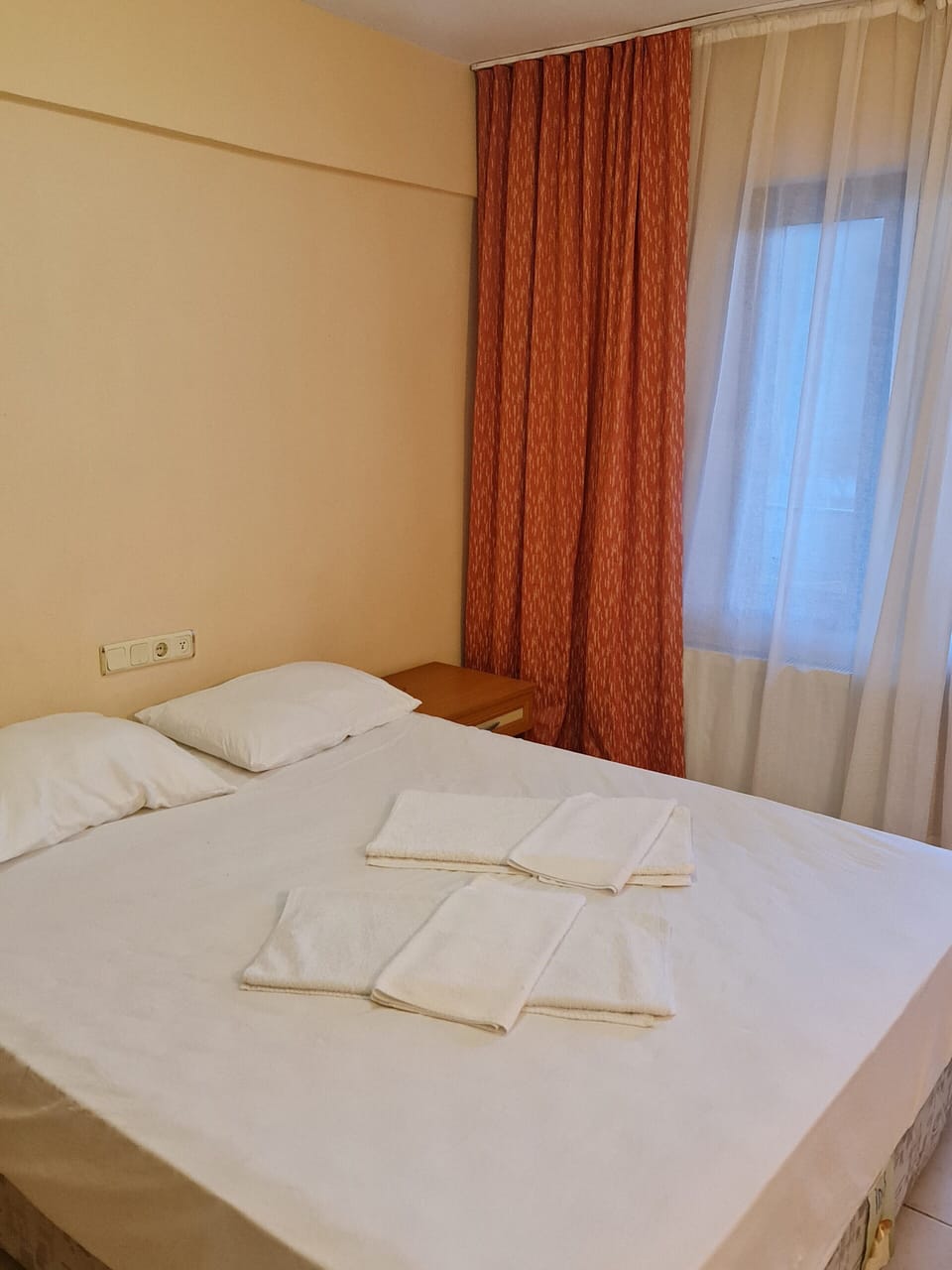 Standard Room | Soundproofing, free WiFi, bed sheets