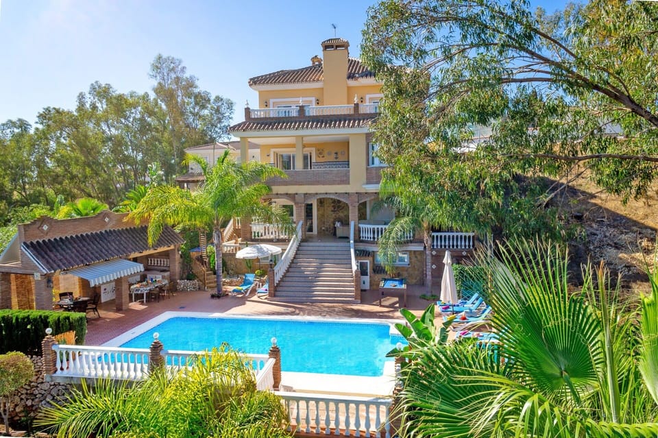 Villa Trebol image