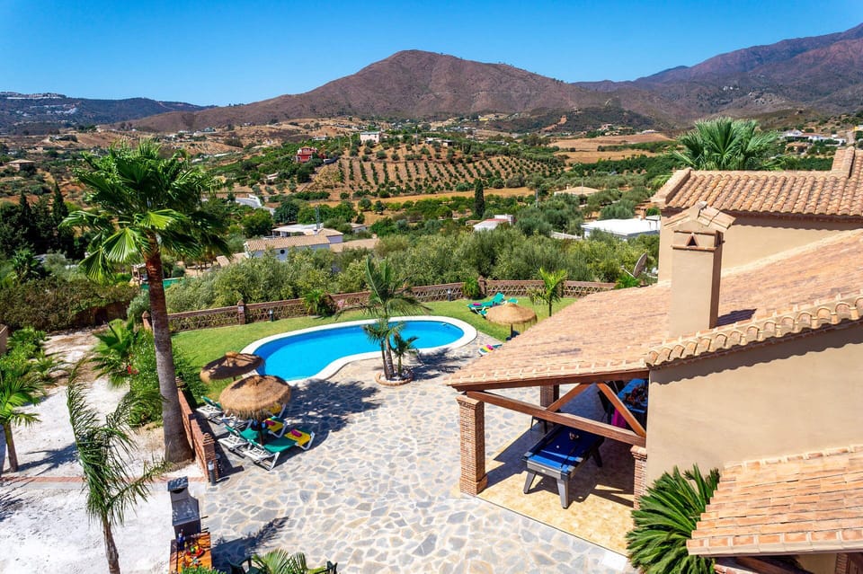 Villa Alma image
