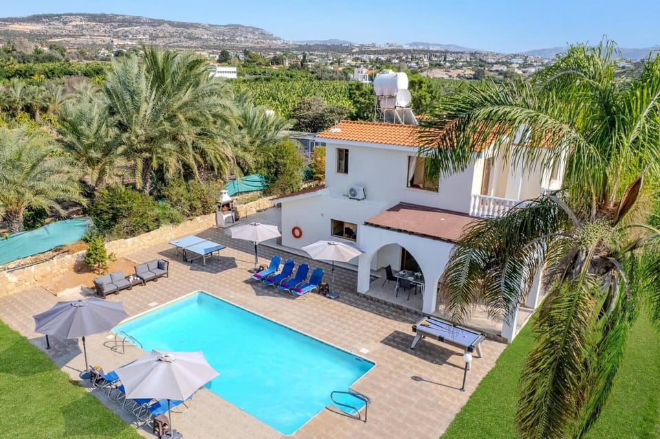 Villa Banana Grove image