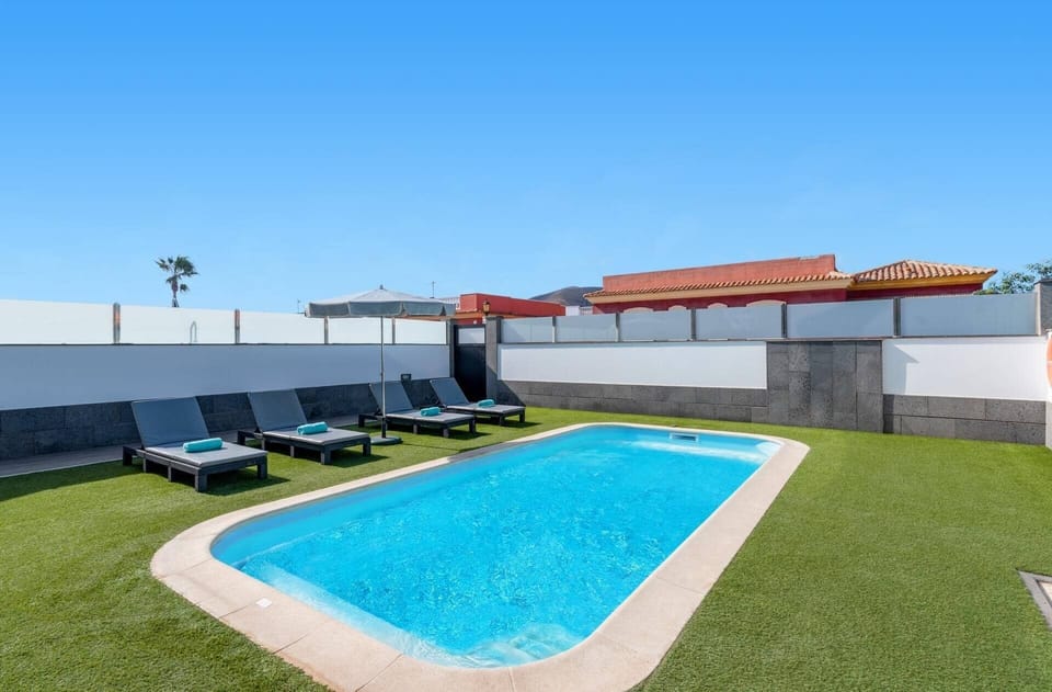 Villa Antonio image